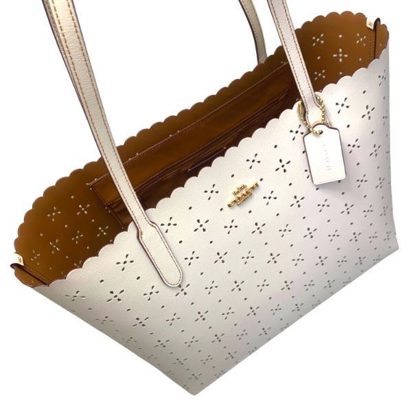 COACH（コーチ） 国内発送 バッグ レディース トートバッグ レザー