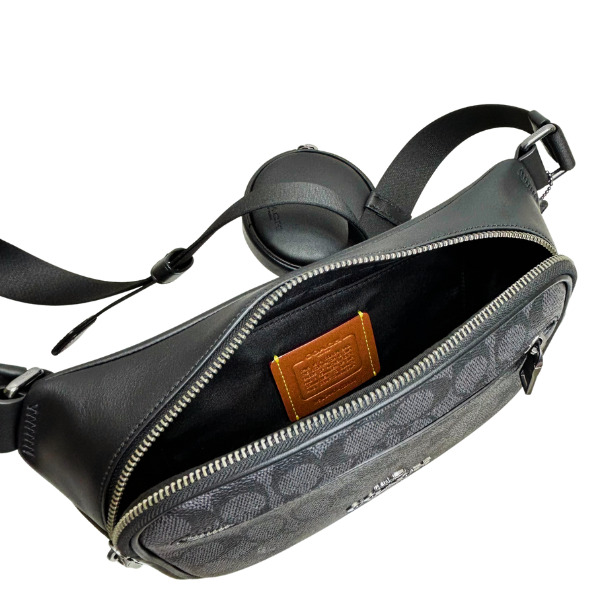 新品コーチ　２wayベルトバック Amazon.co.jp: [COACH] コーチ バッグ ペブルレザー ベルトバッグ ミニ