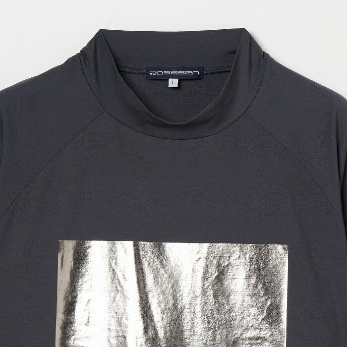 Rosasen（ロサーセン） 半袖 モックネックシャツ A-Line 箔プリント