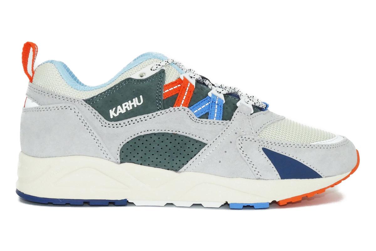 カルフ.803093.ARIA BRシュガー.US6 新品　定価¥18700 KARHU カルフ メンズ スニーカー フュージョン2.0 ドーンブルー