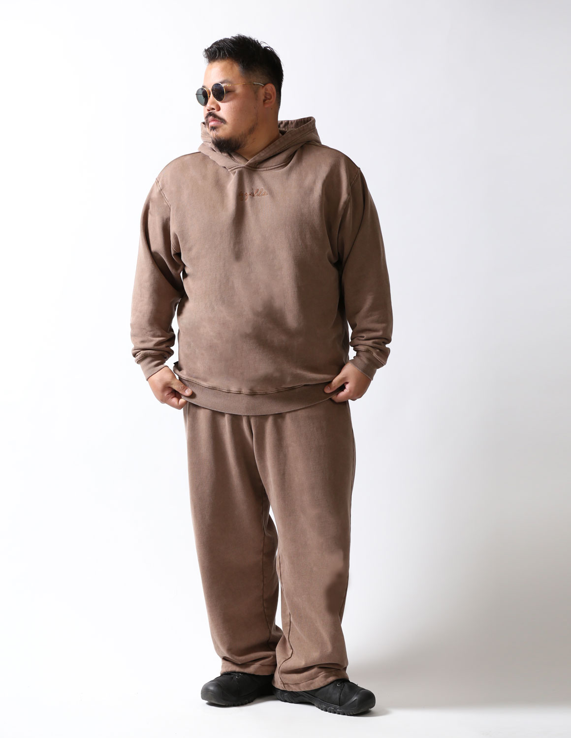 大きいサイズ メンズ フェード パーカー ワイドパンツ セットアップ ビンテージ風 刺繍 ピスネーム 2L 3L 4L 5L カジュアル 春 秋 冬 2025AW |  | 01