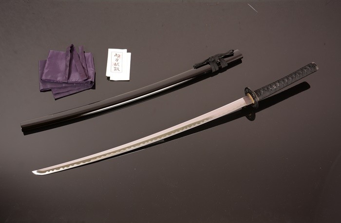 名刀 黒の村正 千子村正 掛台付 美術刀 模造刀 戦国時代 武士 武将 日本刀 名刀 刀 美術刀剣 刀剣 鑑賞用 日本製 Japanese Practice Sword 6g543 C ｒ Style 通販 Yahoo ショッピング