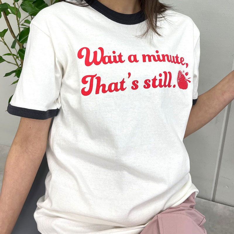 spiritoso スピリトーゾ WAIT A MINUTEイチゴプリント リンガーTシャツ