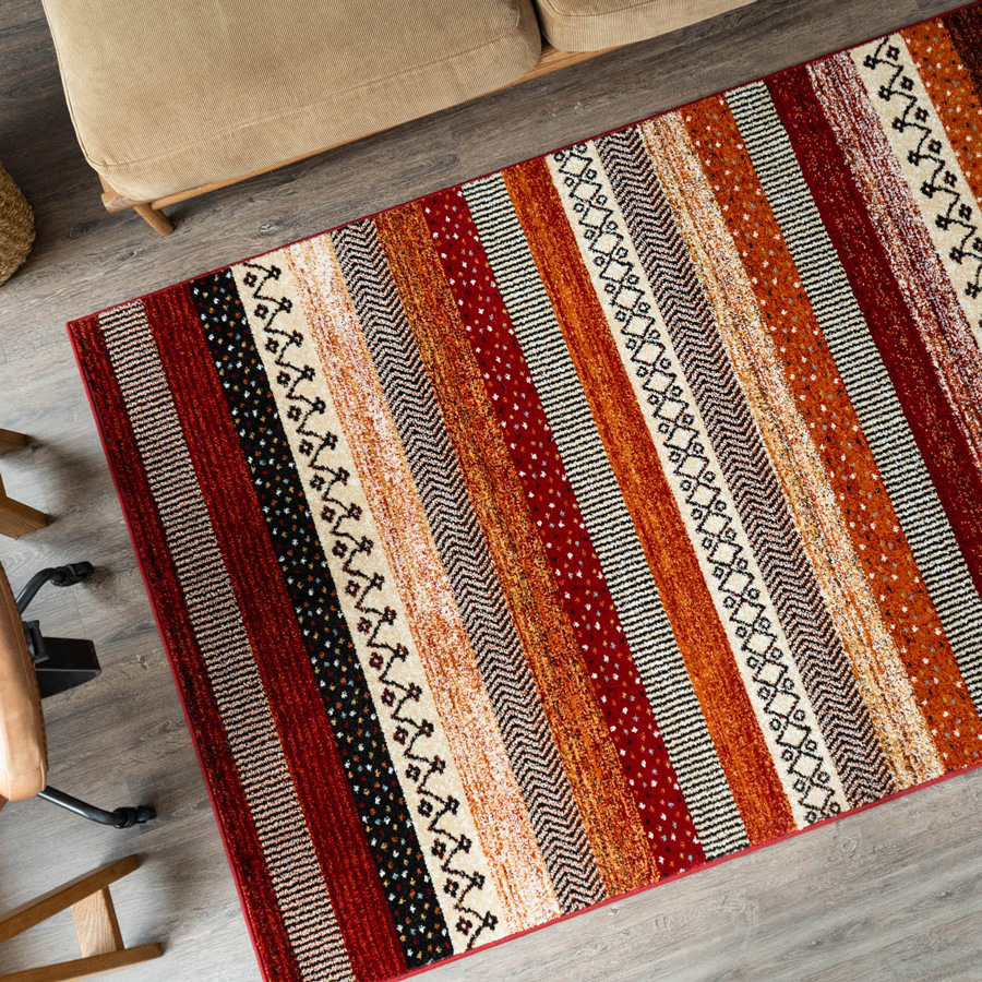 サヤンサヤン おしゃれ カーペット 1.5畳 ボーダー柄 ラグ 133×195cm