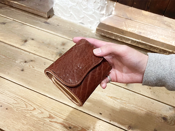 Y'2 LEATHER ワイツーレザー YW-09 財布 BULL HIDE TRI-FOLD