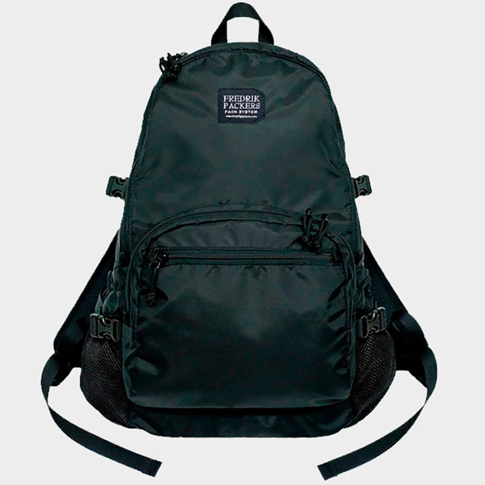 【新品タグ付き】FREDRIK PACKERS　マザーズリュック　カーキ FREDRIK PACKERS フレドリックパッカーズ リュック 210D