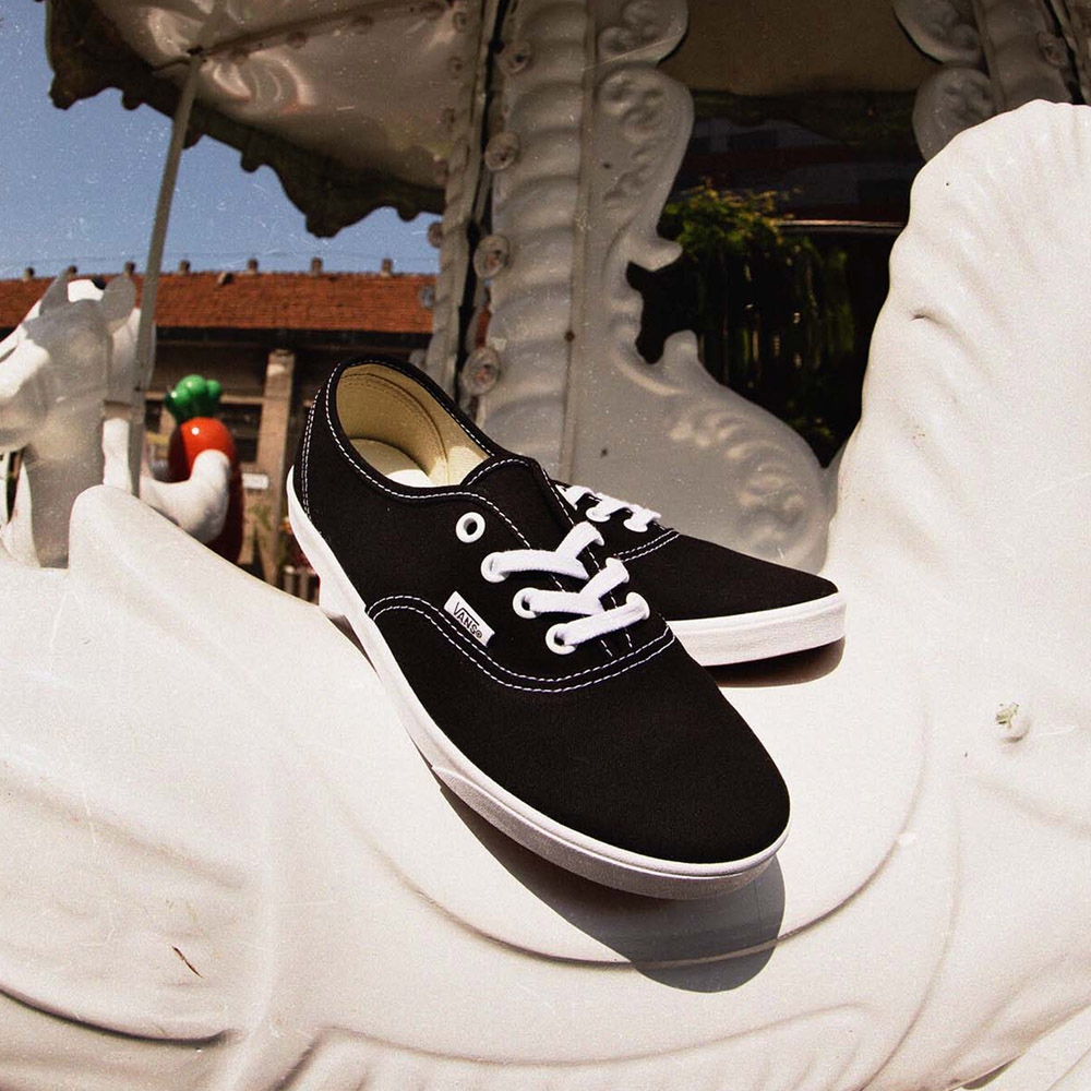 AUTHENTIC（VANS） ヴァンズ VANS オーセンティック ロープロ