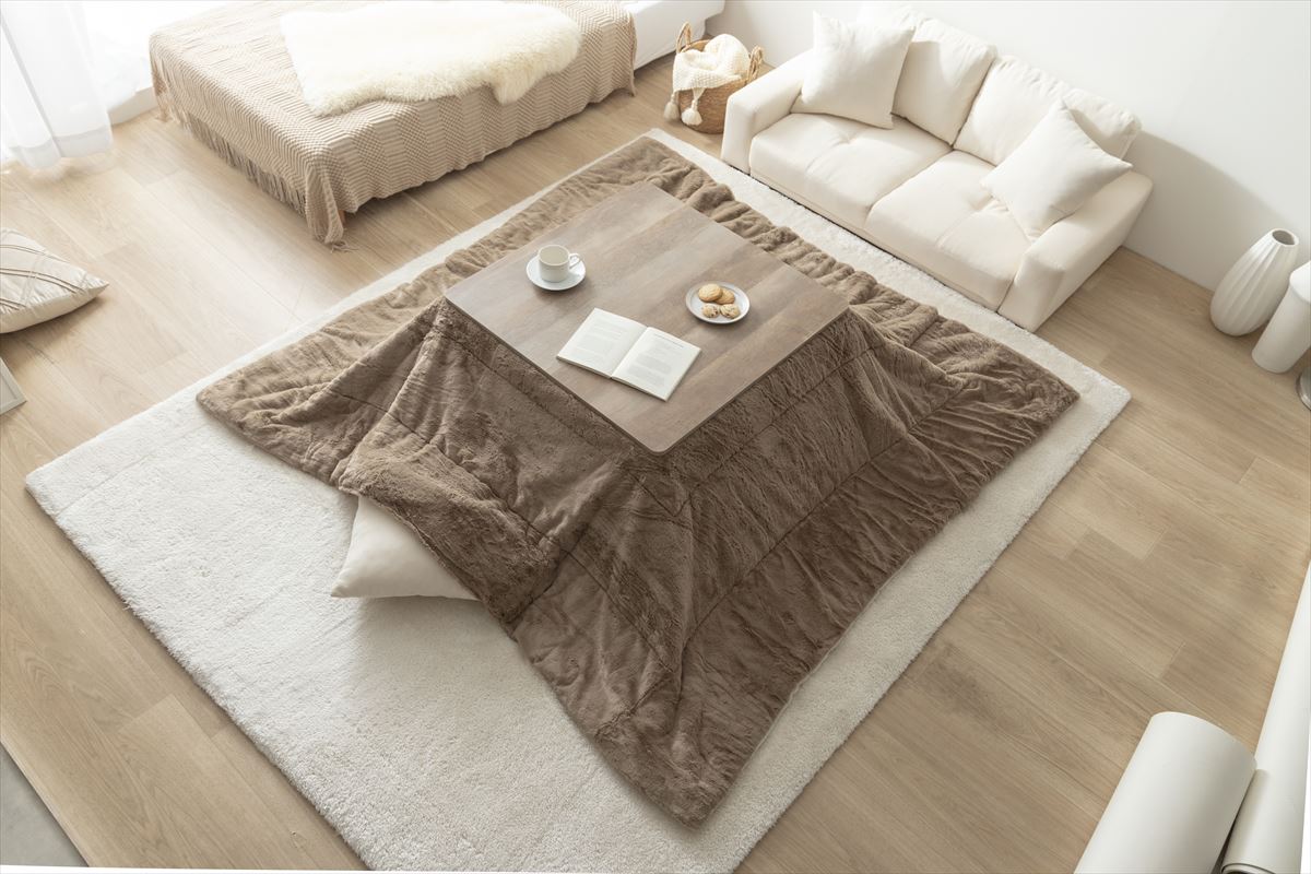 【送料無料・新品未使用】コタツ　シンプル　ナチュラル　北欧　オススメ　おしゃれ 送料無料・新品未使用】コタツ シンプル ナチュラル 北欧 オススメ