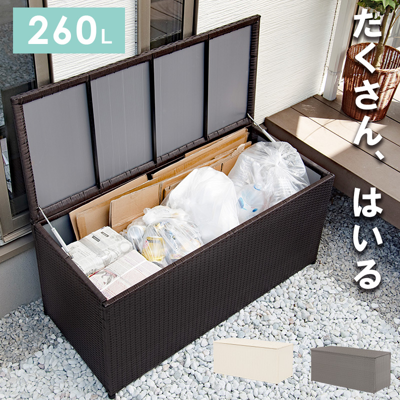 Amazon.co.jp: Sylvanian Families Home House on a Breezy Hill