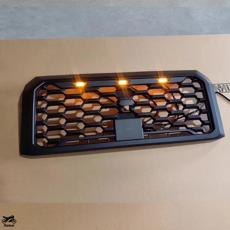 並行輸入品 ミツビシ トライトン L200 2024 2025 ピックアップ フロント Fエース メッシュ LED バンパー グリル フロント レーシング グリル カスタム パー_1