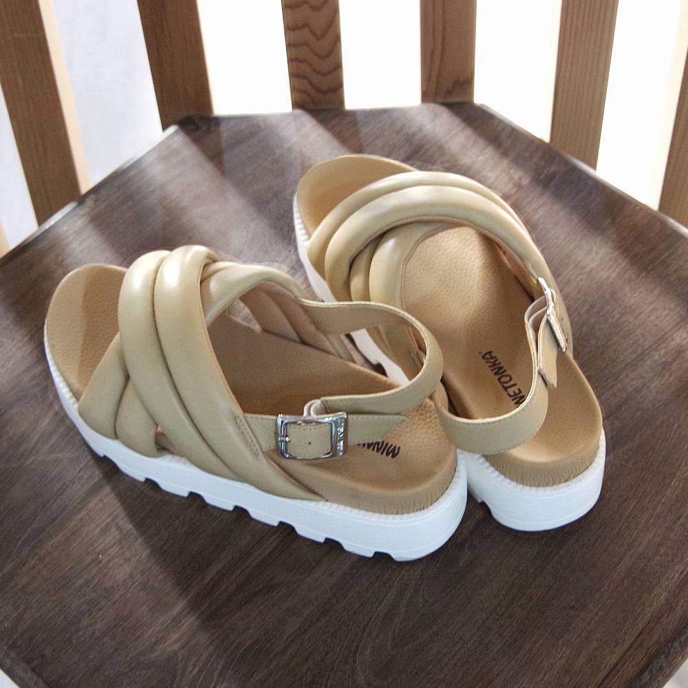 値下げ！新品未使用ミネトンカキャメル22.5 24㎝ MINNETONKA サイドジップブーツ フリンジ キャメル