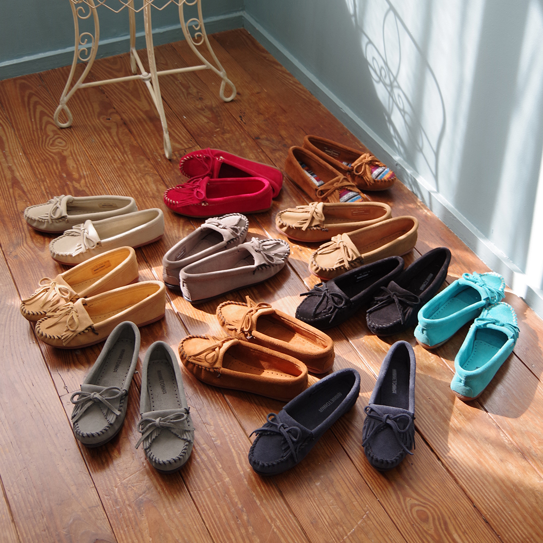 Minnetonka（ミネトンカ） 正規販売店 モカシンキルティースウェード