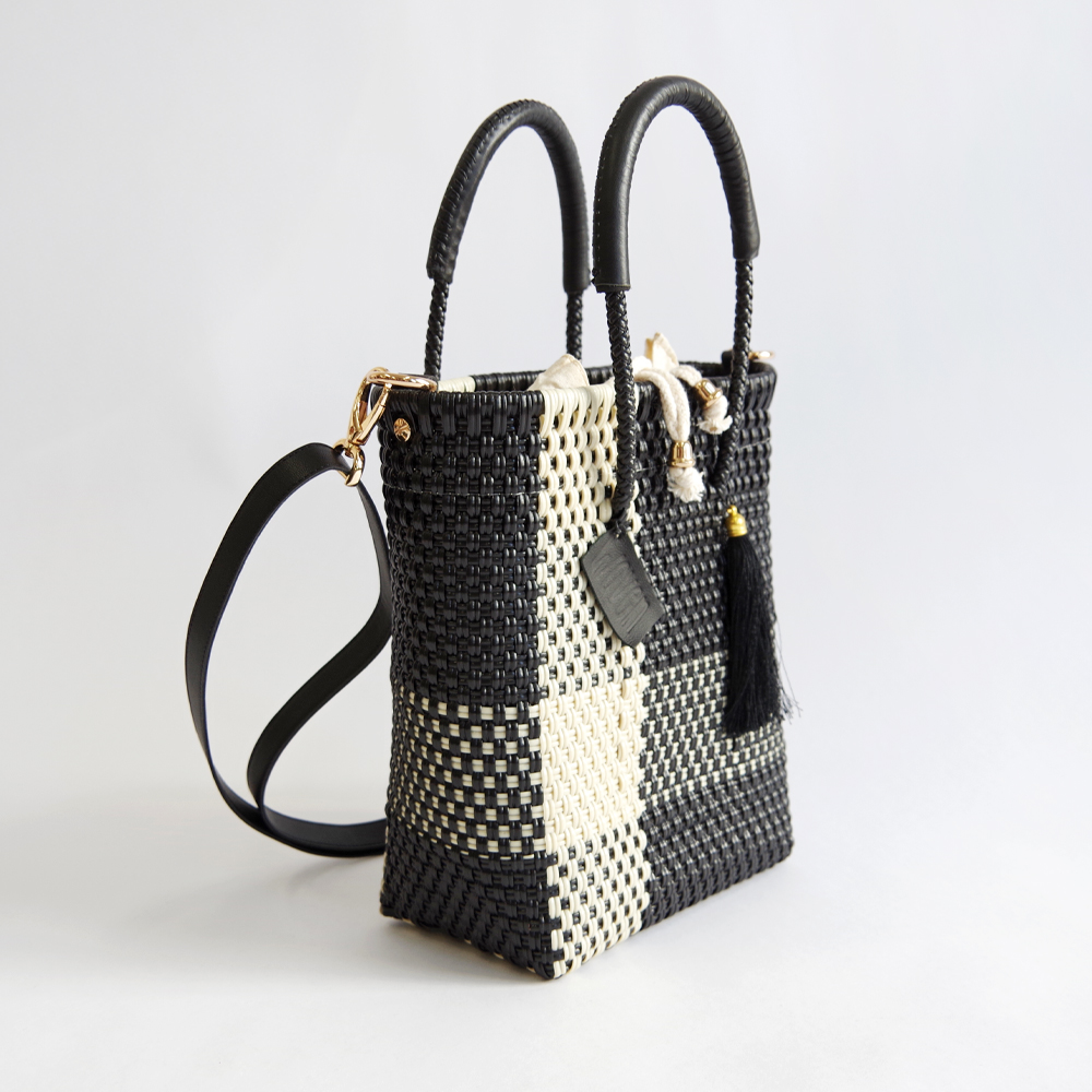 WOVEN（ウーヴン） 【WOVEN ウーヴン】Petite Shoulder Tote プティ