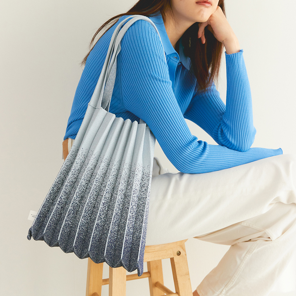 【未使用】PLEATSMAMA プリーツママ ショルダーバッグ グリッターブルー PLEATS MAMA プリーツママ ショルダーバッグ【SHOULDER BAG