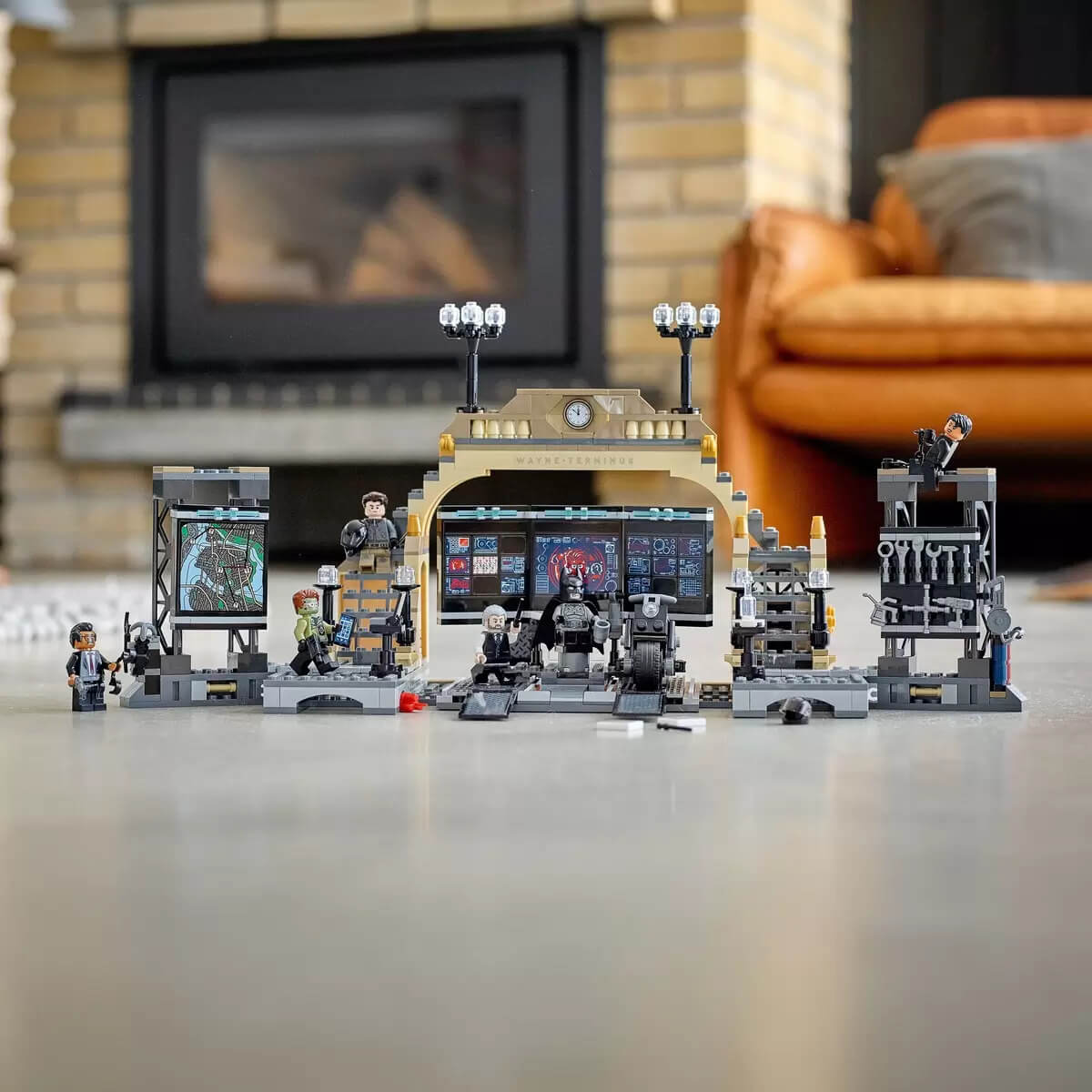 LEGO SUPER HEROES レゴ バットマン バットケイブ リドラーと対決