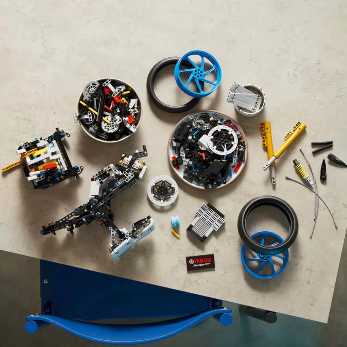 LEGO TECHNIC レゴ ヤマハ MT-10 SP 42159 バイク ブロック レゴ