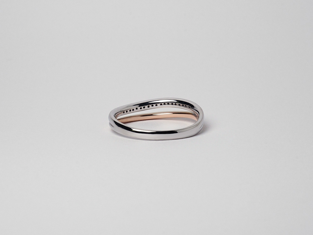 11/28午後値上げ実施】 K18 ダイヤモンド 2Line リング 2本の優美な