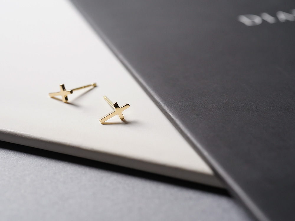 K18 ベイビー クロス ピアス レディース 18金 18k ゴールド 両耳用