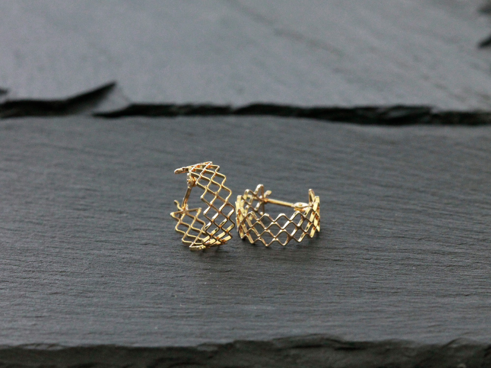 ピアス 18K トリコ フープピアス 18金ピアス ゴールド 安心 レディース