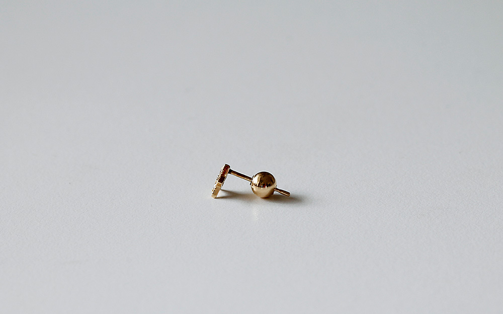 K18 ピアスキャッチ ボール 4mm 貫通タイプ ペア 丸玉 18k 18金