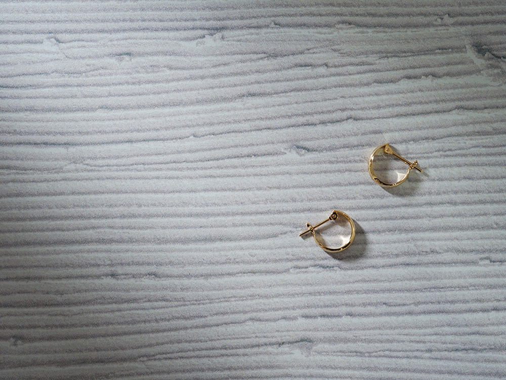 K18 ナロー ゲッコー ピアス レディース フープピアス 18k 18金