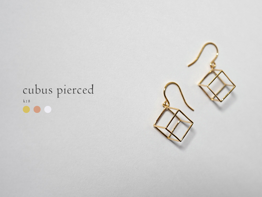 K18 クーブス ピアス レディース スクエア 18K 18金 フックピアス 地金