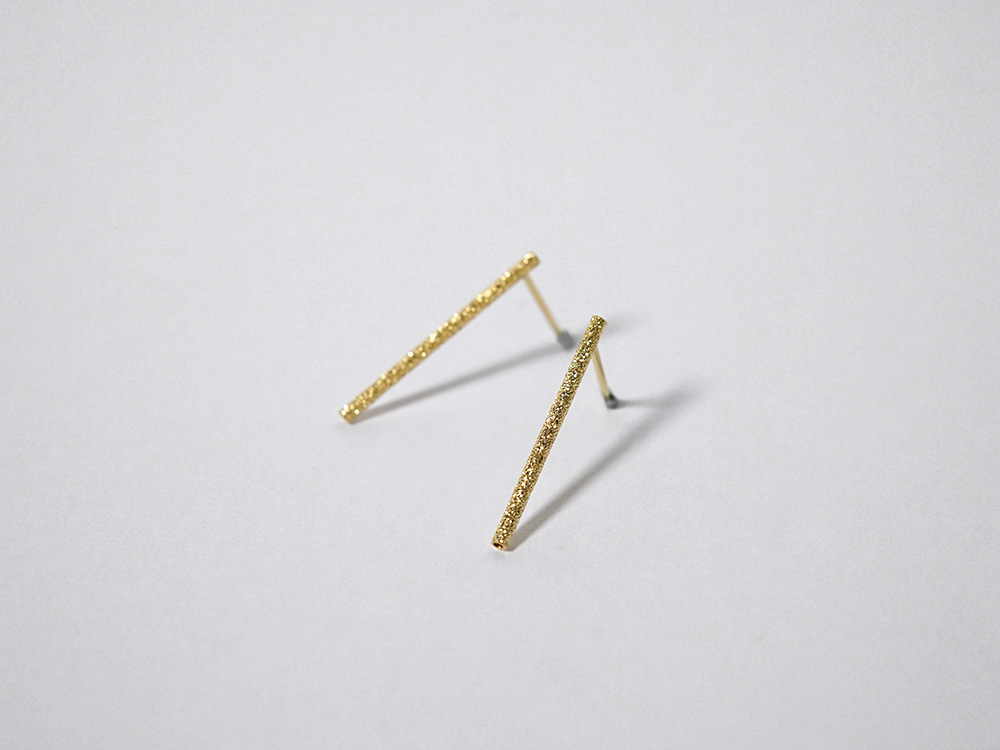 K18 アウレア ピアス レディース 18K 18金 ゴールド スターダスト バー