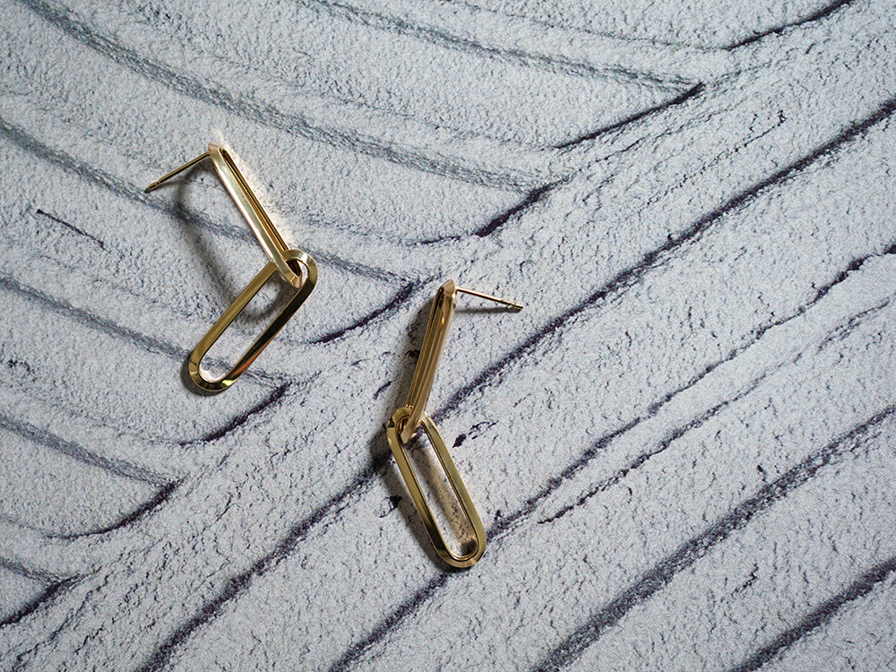 K18 ロングラディアントチェーン ピアス レディース 女性用 18K 18金