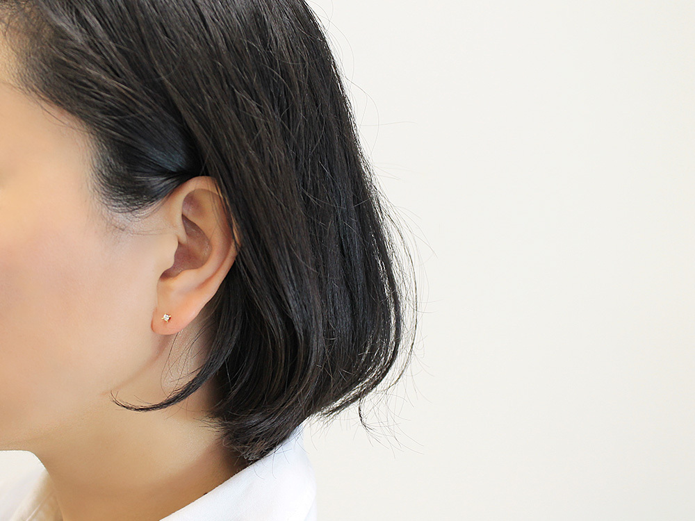 ピアス 18K ジュネス ダイヤモンド 0.1ct ダイヤ ダイアモンド