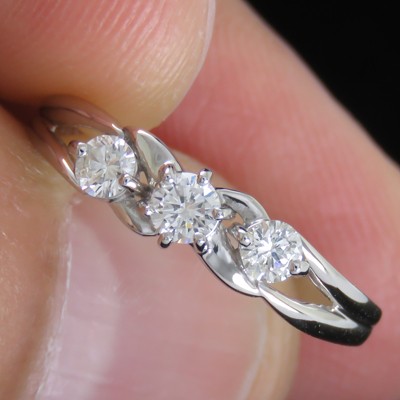 指輪 プラチナ レディース 記念日 婚約 結婚 PT900 0.3ct ダイヤモンド 