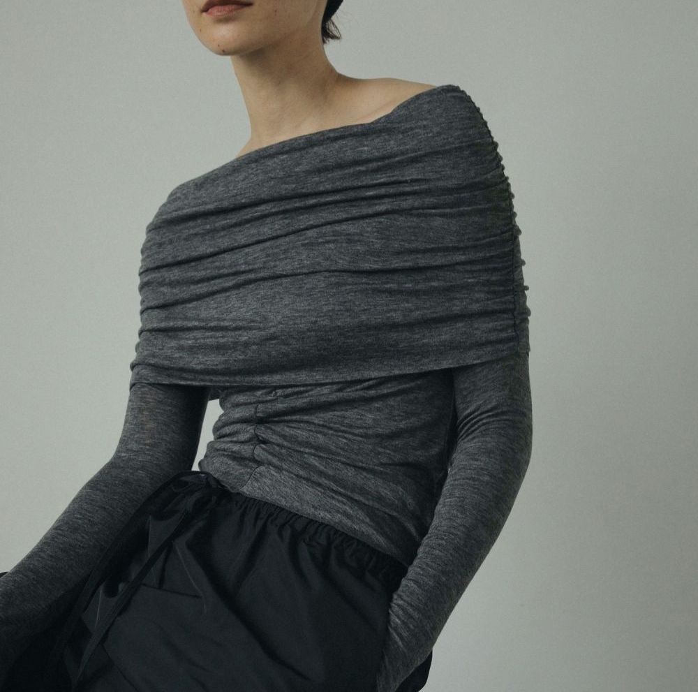 anuke（アンヌーク） SALE ANUKE (アンヌーク）Soft Offshoulder Tops