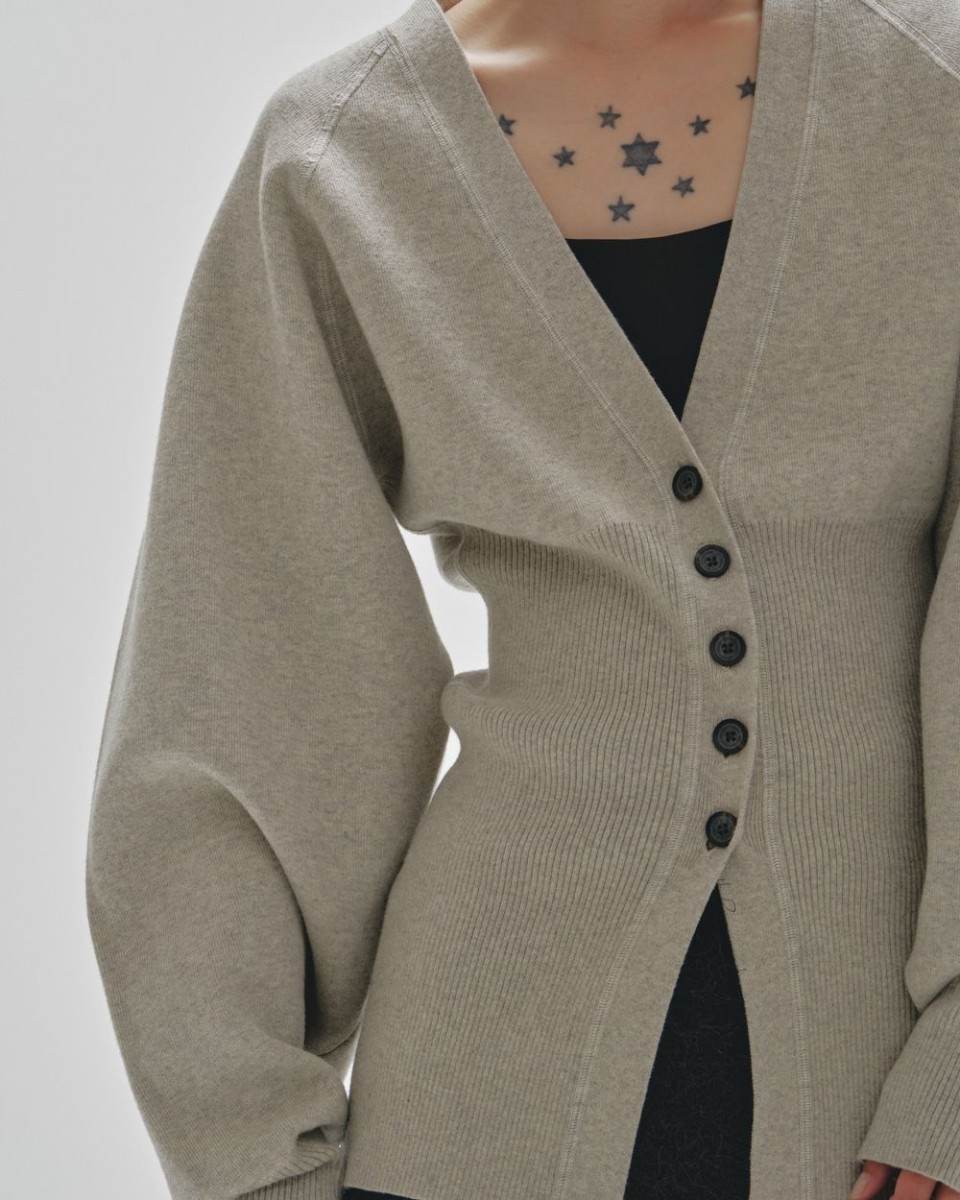 タグ有り美品 TODAYFUL Waistshape Knit Cardigan TODAYFUL SALE (トゥデイフル）Waistshape Knit Cardigan 即日発送