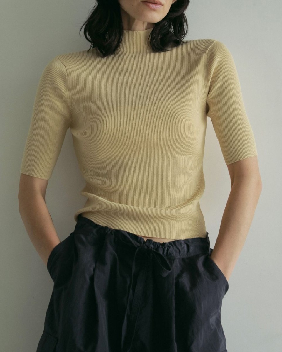 【新品タグ付き】Rib Sheer Knit anuke 新品タグ付き】Rib Sheer Knit anuke - メルカリ