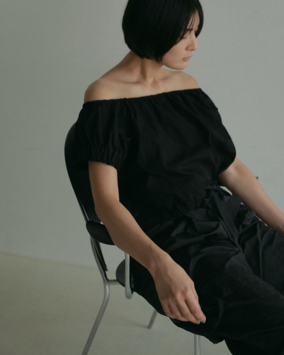 【新品未使用タグ付き】 anuke Soft Offshoulder Tops セール】Soft Offshoulder Tops（Tシャツ/カットソー）｜anuke