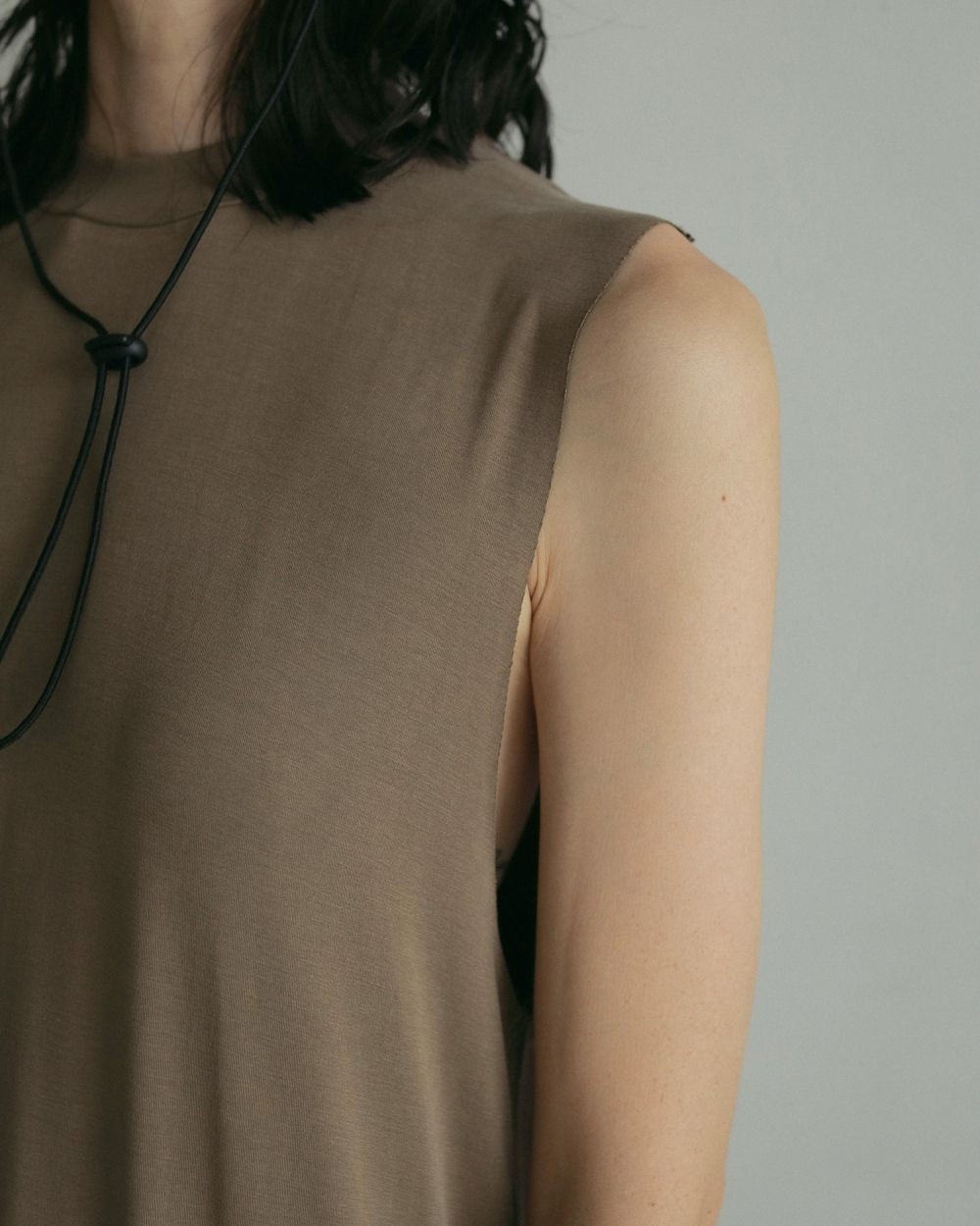 anuke ANUKE アンヌーク Sleeveless Cut Onepiece 即日発送 SALE
