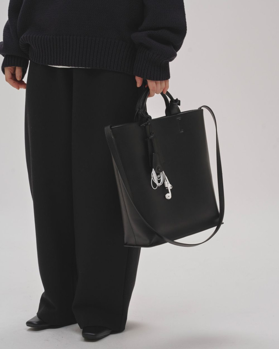 TODAYFUL(トゥデイフル)Useful Leather Bag(L) TODAYFUL トゥデイフル Useful Leather Bag(L) 予約販売 : RAPTURE