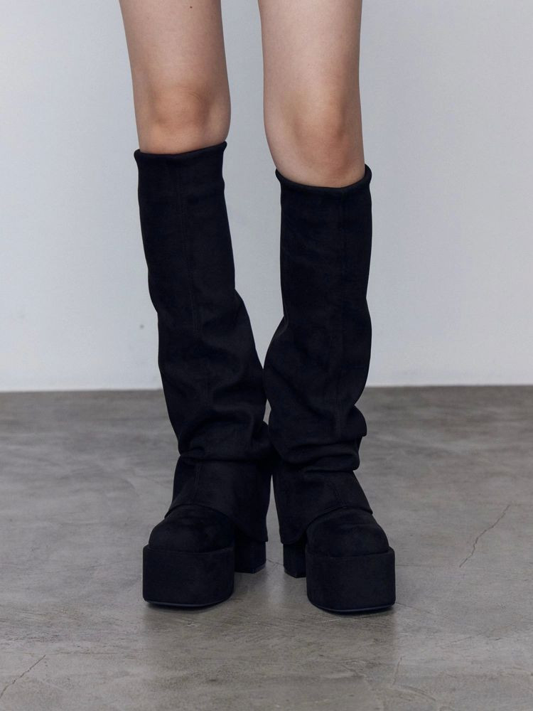 8704＊新品 EMODA ルーズフレアカバーフィットブーツ　厚底 ロングブーツ EMODA（エモダ） ブーツ ルーズフレアカバーフィットブーツ レディース