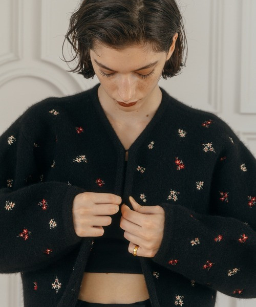 CREDONA（クレドナ） FLOWER EMBROIDERY KNIT JACKET 予約商品