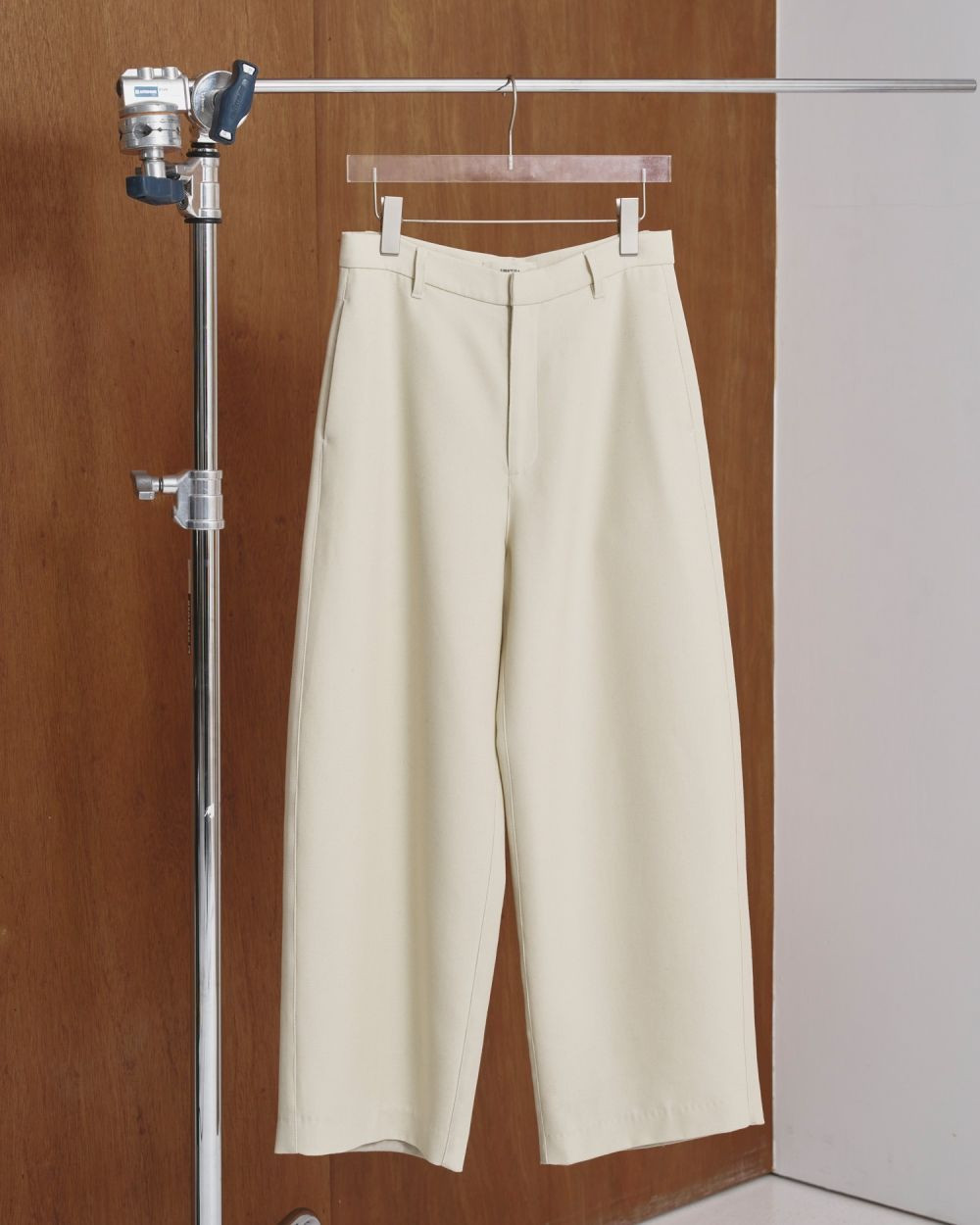 TODAYFUL トゥデイフル Wide Cocoon Trousers 即日発送 エクリュ 再