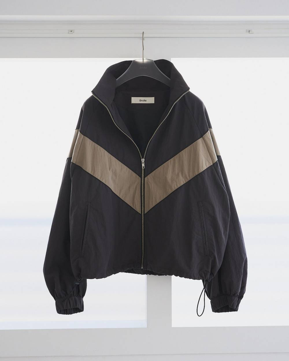 ジャケット・アウター anuke / Nylon Light Blouson BLK 36 anuke アンヌーク Nylon Tech Blouson 36 sizeの通販 by Hakkaku