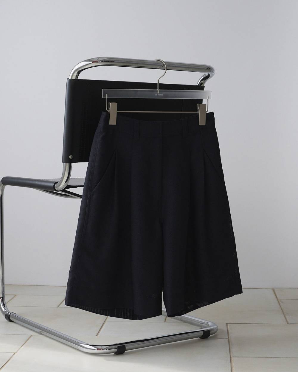 anuke（アンヌーク） Tuck Half Pants 即日発送 : RAPTURE - 通販