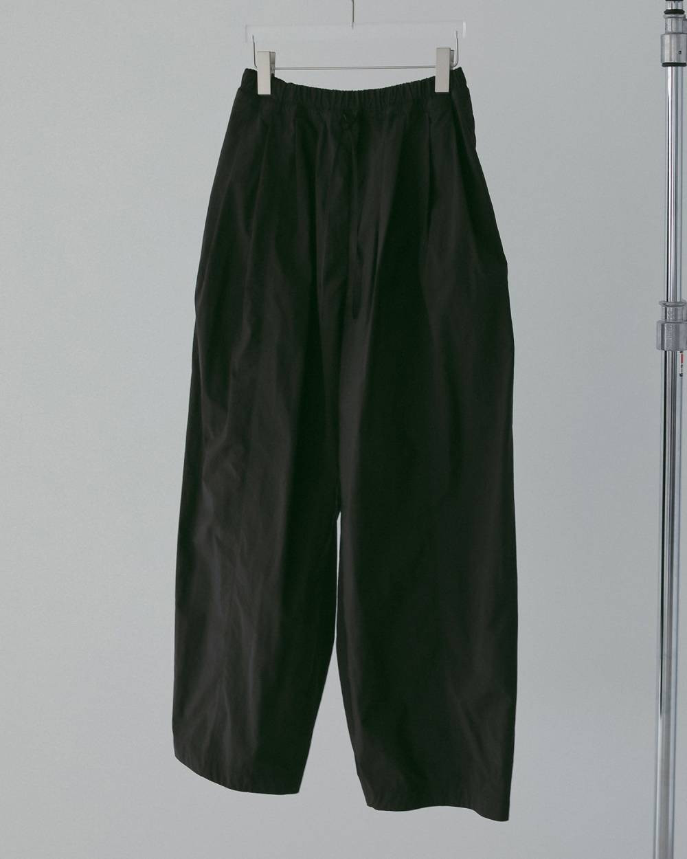 ANUKE アンヌーク Volumetuck Cocoon Pants  　即日発送の画像