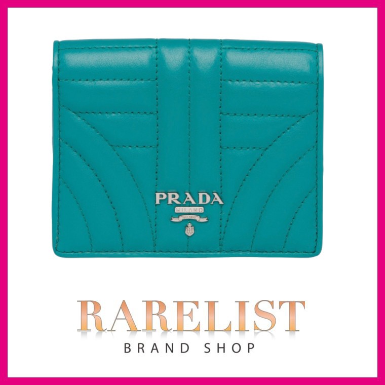 プラダ Prada 財布 小財布 二つ折り ２つ折り エメラルドグリーン シルバー レザー プレート ロゴ キルティング Prada1mv42d91fmv42ebwfmv4qmefmh1322aeefmh1322ebwfml5062ebwf0002 ブランドショップrarelist 通販 Yahoo ショッピング