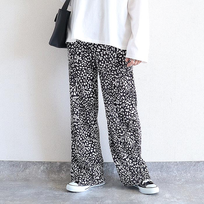 2392円 クーポンで！ パンツ ワイドパンツ ロング レディース 黒 春 夏 秋 冬 おしゃれ かわいい 30代 40代 50代 プリーツ ボトムス [郵3]^b304^ | uricca | 11