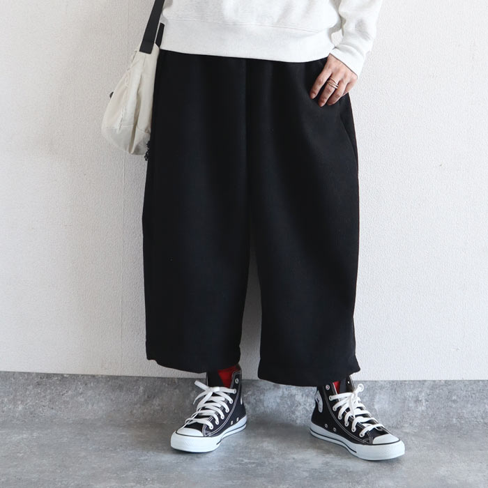 2542円 クーポン★ パンツ バレルパンツ ワイドパンツ レディース 春 夏 黒 白 おしゃれ かわいい ウエストゴム ボア 極暖 バルーン [郵3]^b427^ | uricca | 01