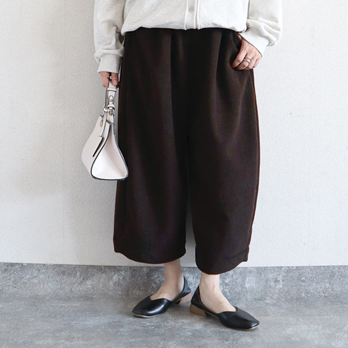 2542円 クーポン★ パンツ バレルパンツ ワイドパンツ レディース 春 夏 黒 白 おしゃれ かわいい ウエストゴム ボア 極暖 バルーン [郵3]^b427^ | uricca | 03