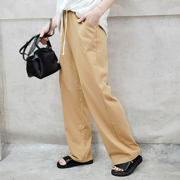 クーポンで2152円★ パンツ レディース 夏 春 黒 おしゃれ ボトムス ストレート セミワイド 大きいサイズ ウエストゴム ロゴ 紐 [郵3]^b454^ | uricca | 03