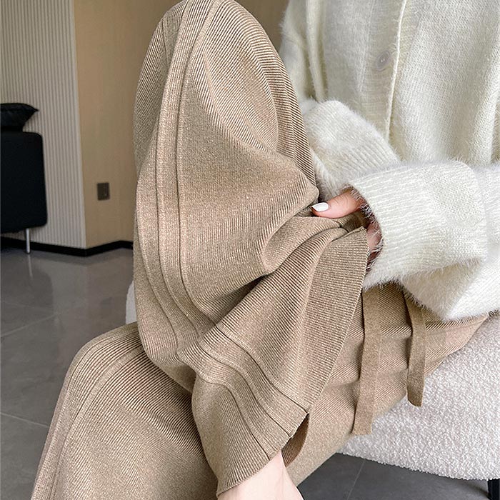 2595円 クーポンで！ パンツ ニット レディース ワイドパンツ 秋 冬 黒 白 おしゃれ かわいい 30代 40代 無地 リブ ウエストゴム ボトムス 極暖 [郵3]^b465^ | uricca | 02