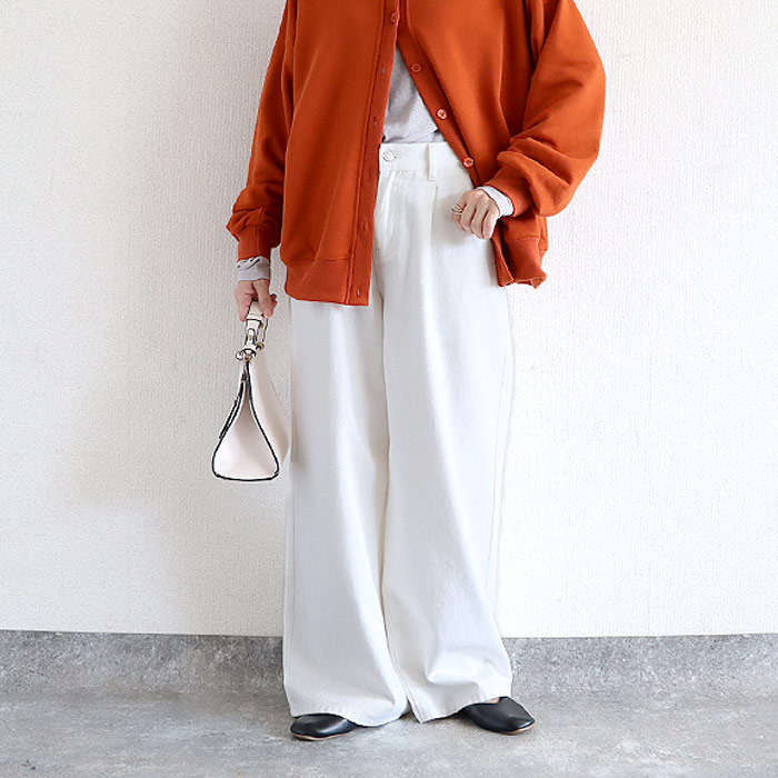 3141円 クーポンで！ パンツ レディース デニムパンツ ストレートパンツ 春 夏 白 黒 おしゃれ Gパン 体型カバー 脚長 タック入り カジュアル[郵3]^b490^ | uricca | 04