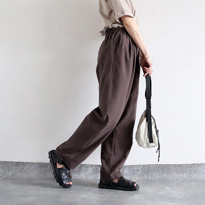 1047円 クーポンで！ パンツ ボトムス レディース ストレート タック 春 夏 黒 おしゃれ 無地 コットン 綿100 ウエストゴム ポケット [郵2]^b492^ | uricca | 02
